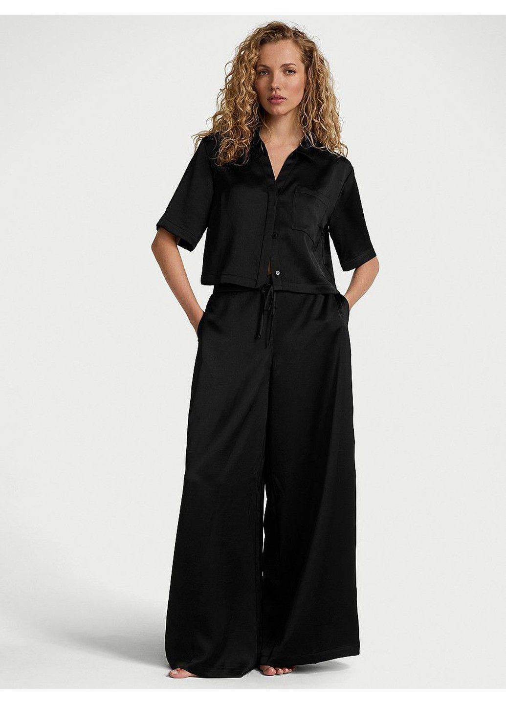 Черная всесезон пижама luxe satin sleep set Victoria's Secret