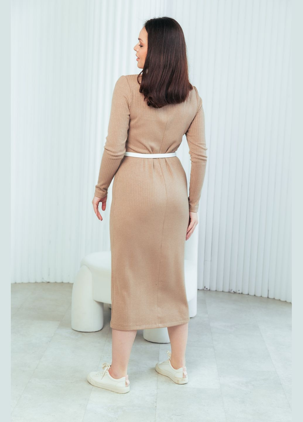 Бежевое деловое, повседневный, кэжуал masoli трикотажное платье в рубчик силуэтная, футляр No Brand