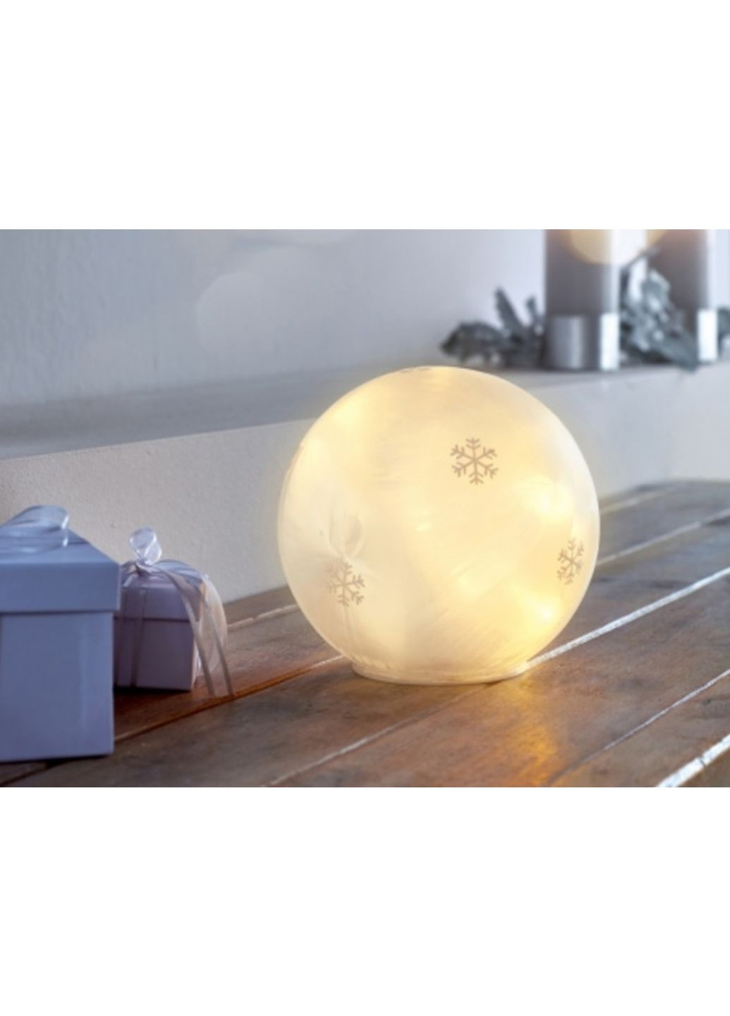 Рождественский настольный декоративный светодиодный стеклянный шар белый Livarno home (360793430)