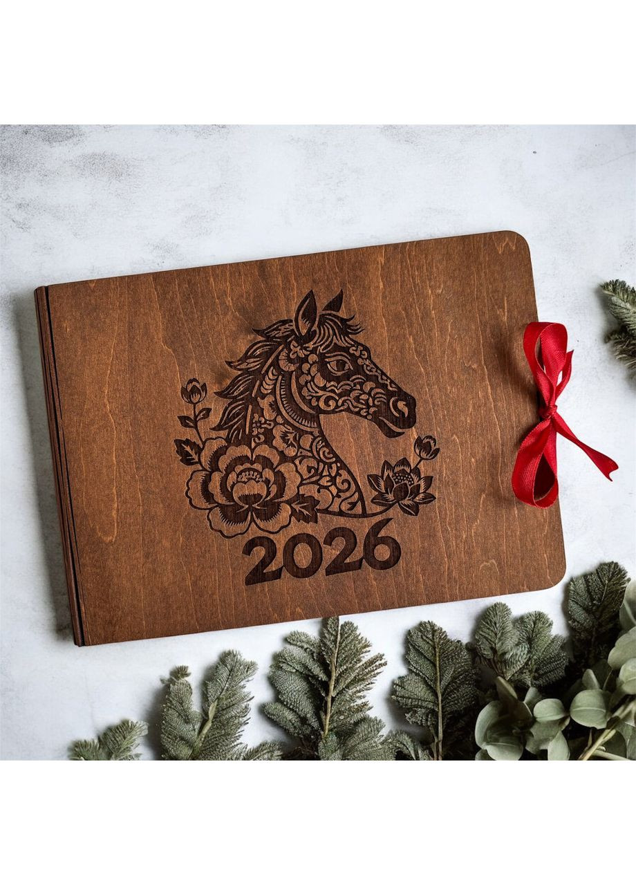 Деревянный фотоальбом подарок на Новый год коня 2026 | семейный фотоальбом с картонными листами No Brand (370386885)