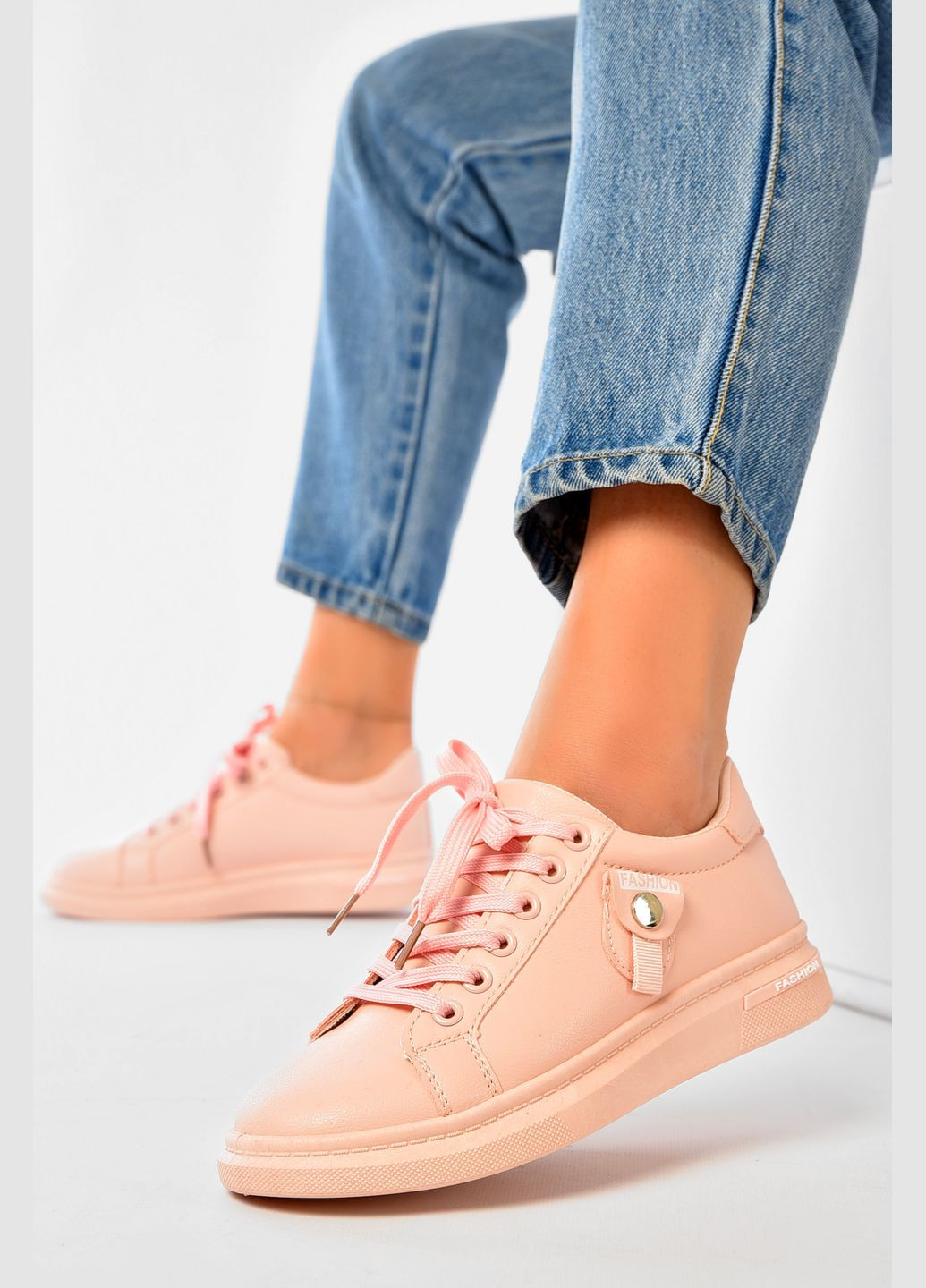 Кроссовки женские светло-розового цвета Let's Shop светло-розовые демисезоны (336336167)
