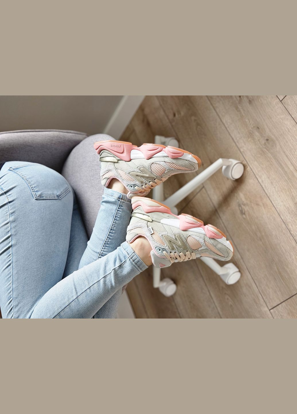 Кроссовки женские New Balance 9060 grey pink \ Нью Беланс 9060 серые розовые No Brand серые демисезоны (302002699)