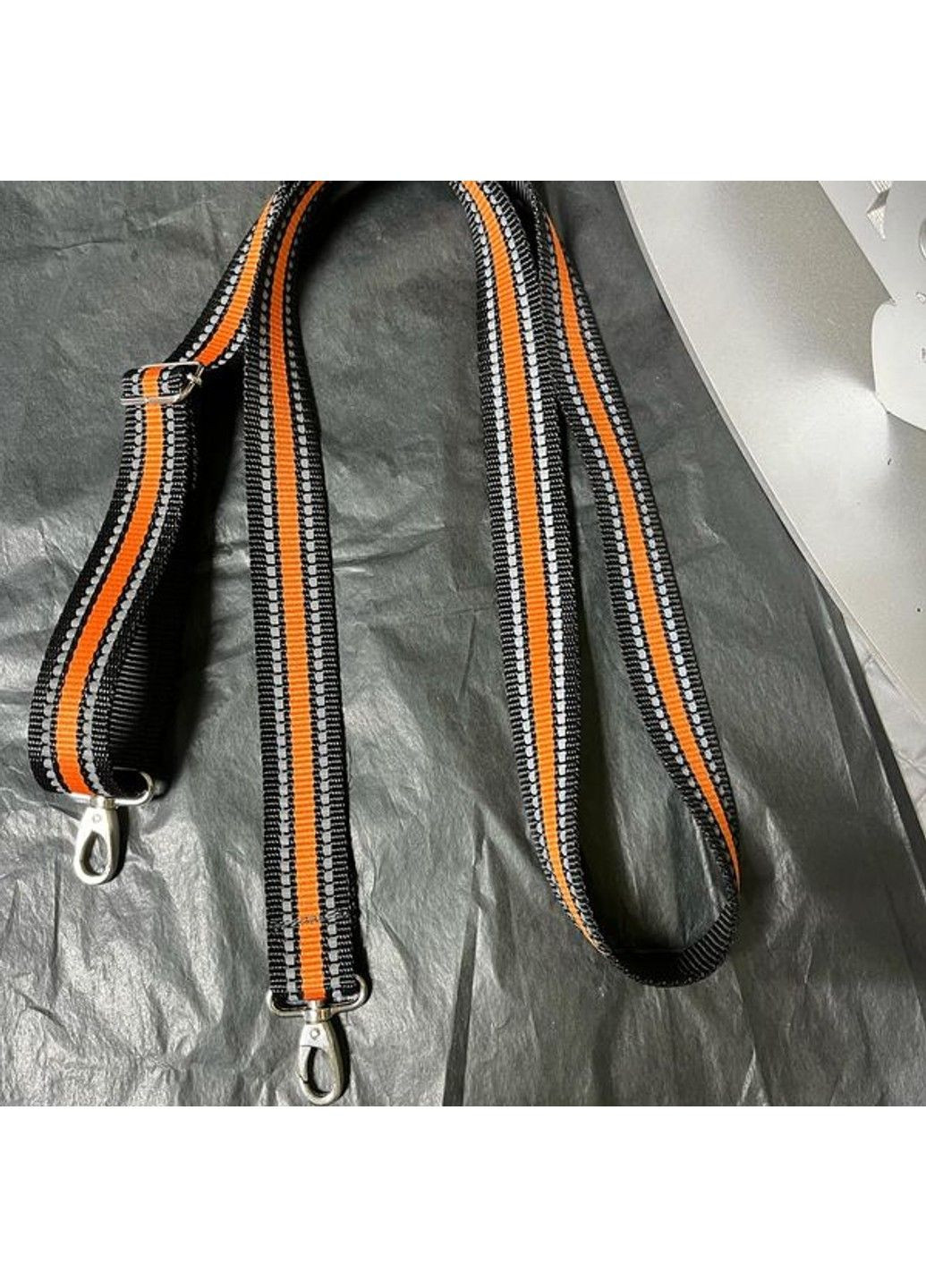 Длинный ремень для сумки светоотражающий Svitashka 150 см. Черно-оранжевый 25мм. No Brand (311300763)