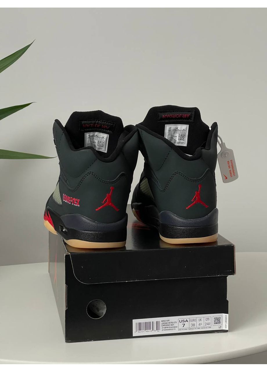 Кросівки жіночі і чоловічі Nike Air Jordan 5 Retro Off Noir Gore-Tex | Найк Джордан 5 Ретро чорні No Brand чорні демісезони (361784334)