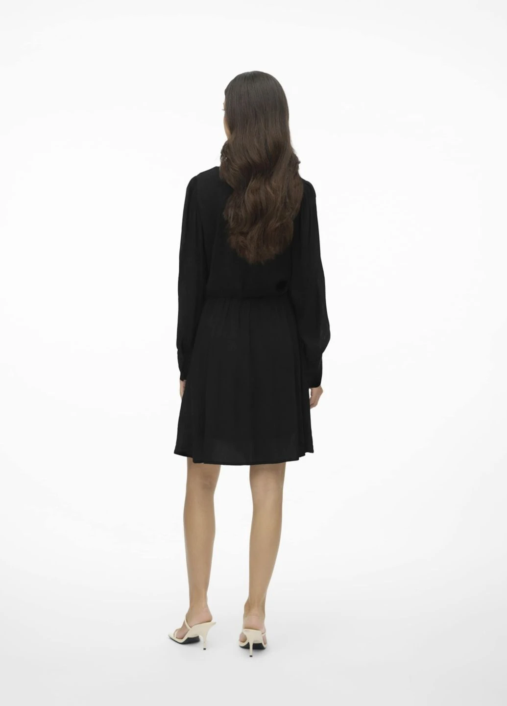 Черное платье Vero Moda