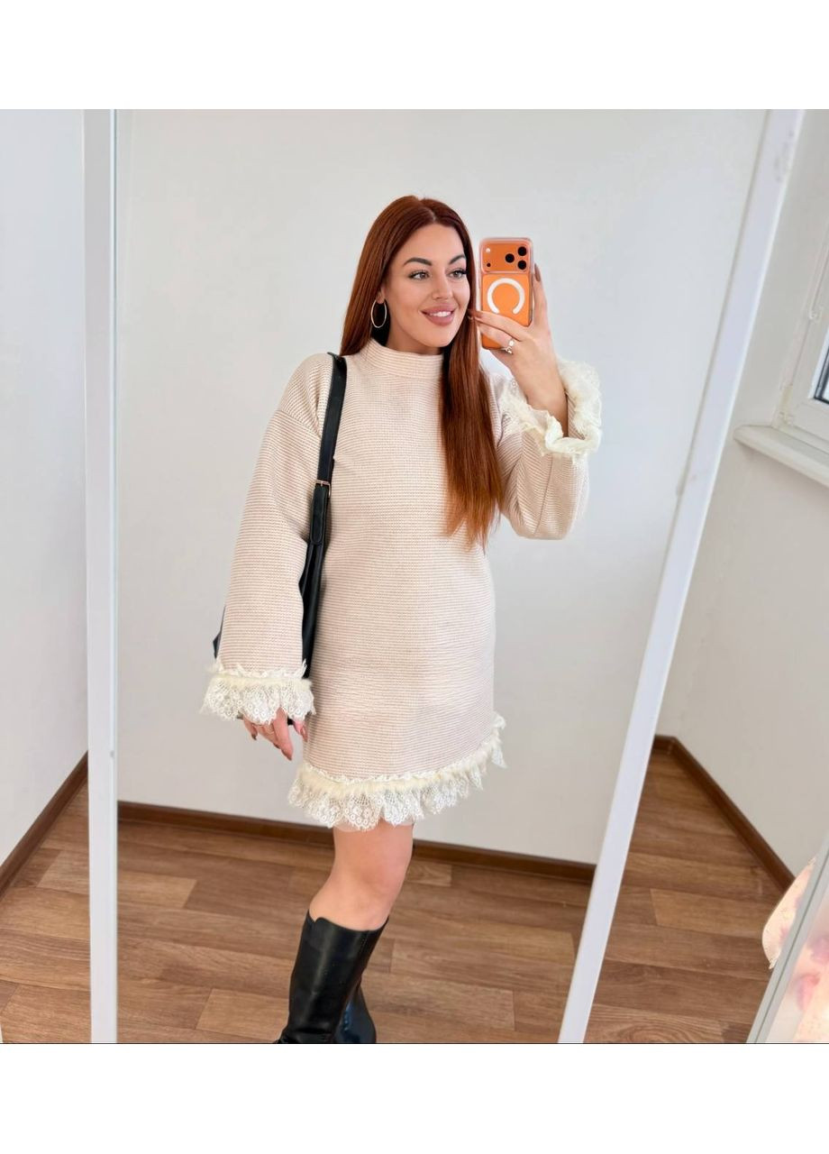 Бежева вечірня сукня з королівського оксамиту — замір в описі Vione однотонна