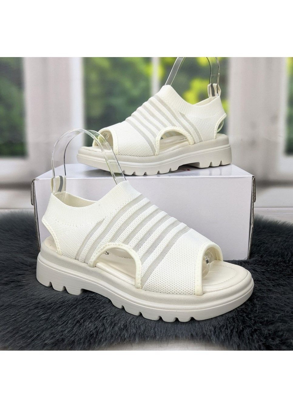 Босоніжки для дівчинки на платформі Lilin (295012286)