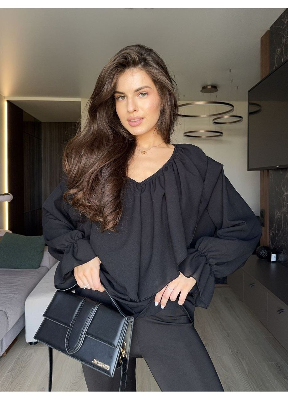 Чорна жіноча блуза з воланами чорного кольору 36025 Fashion