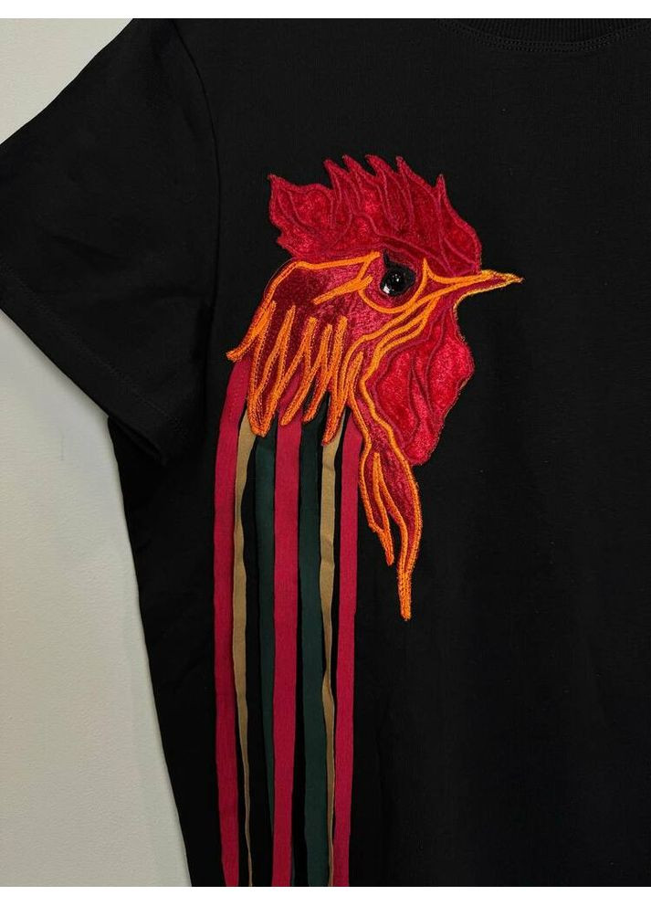 Женская футболка плотная 250 оверсайз Петухи MKNK105050-1 Nora Kvittin - (360545313)