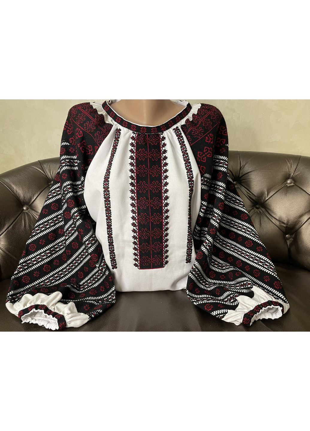 Белая стильная борщевская вышиванка на белом домченном полотне ручной работы. s (371191065)