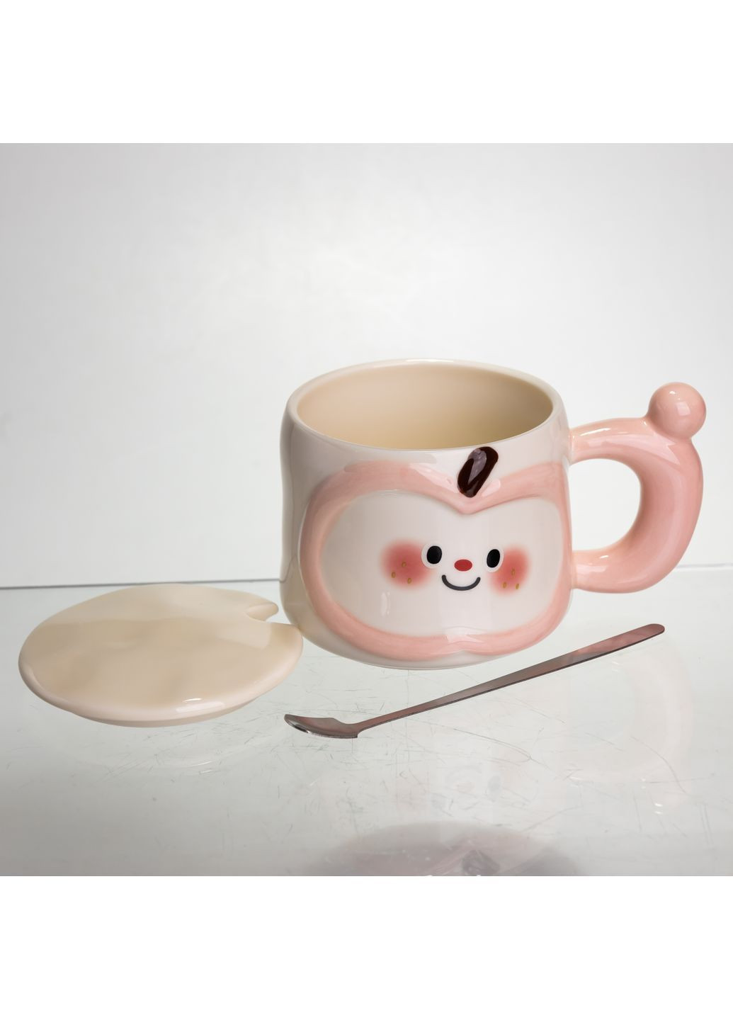 Чашка фарфоровая Cute Apple 400 мл с крышкой и ложкой, розовый FM-25C No Brand (368641404)