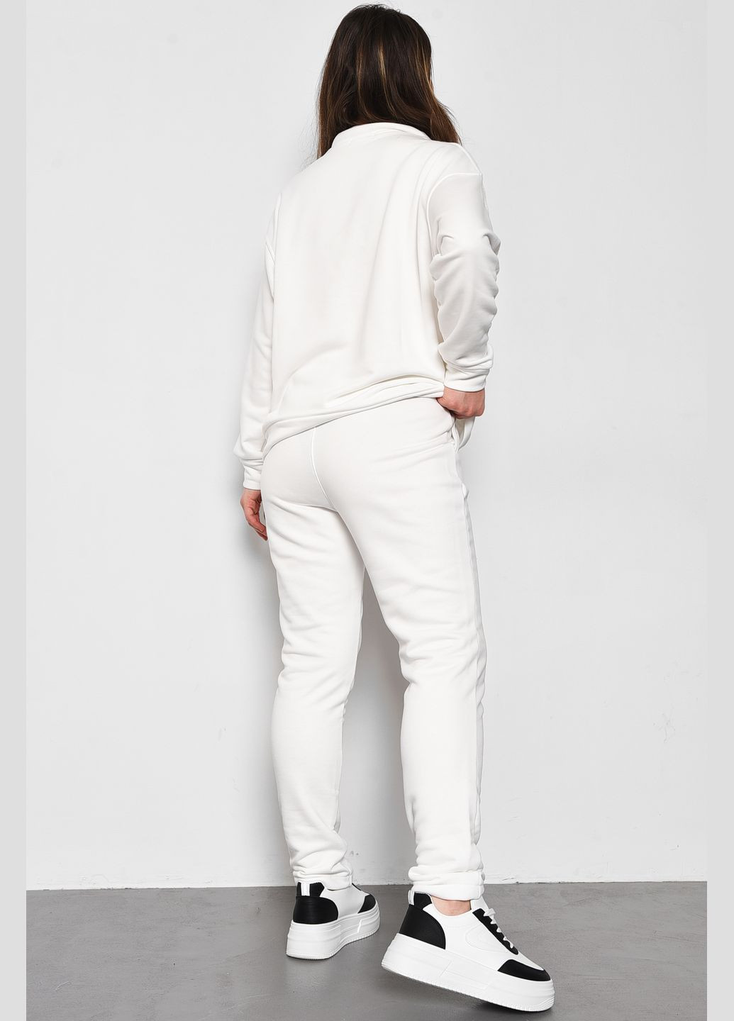 Спортивный костюм женский белого цвета Let's Shop (285692146)