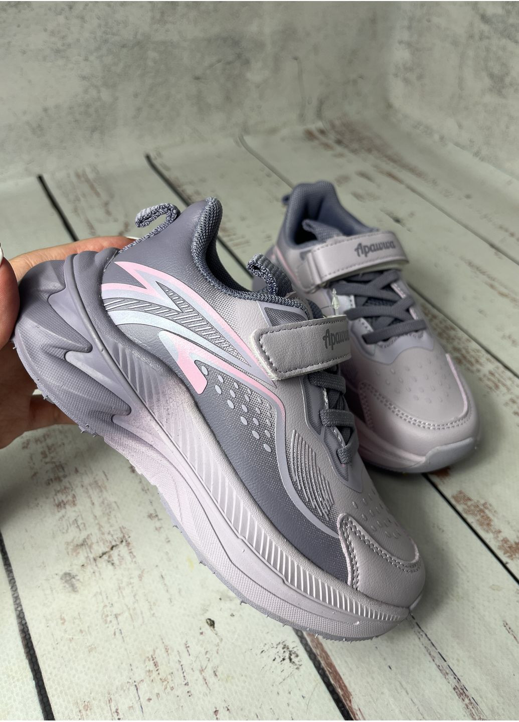 Світло-фіолетові всесезонні кросівки дитячі на дівчинку фіолетовий (471) Apawwa