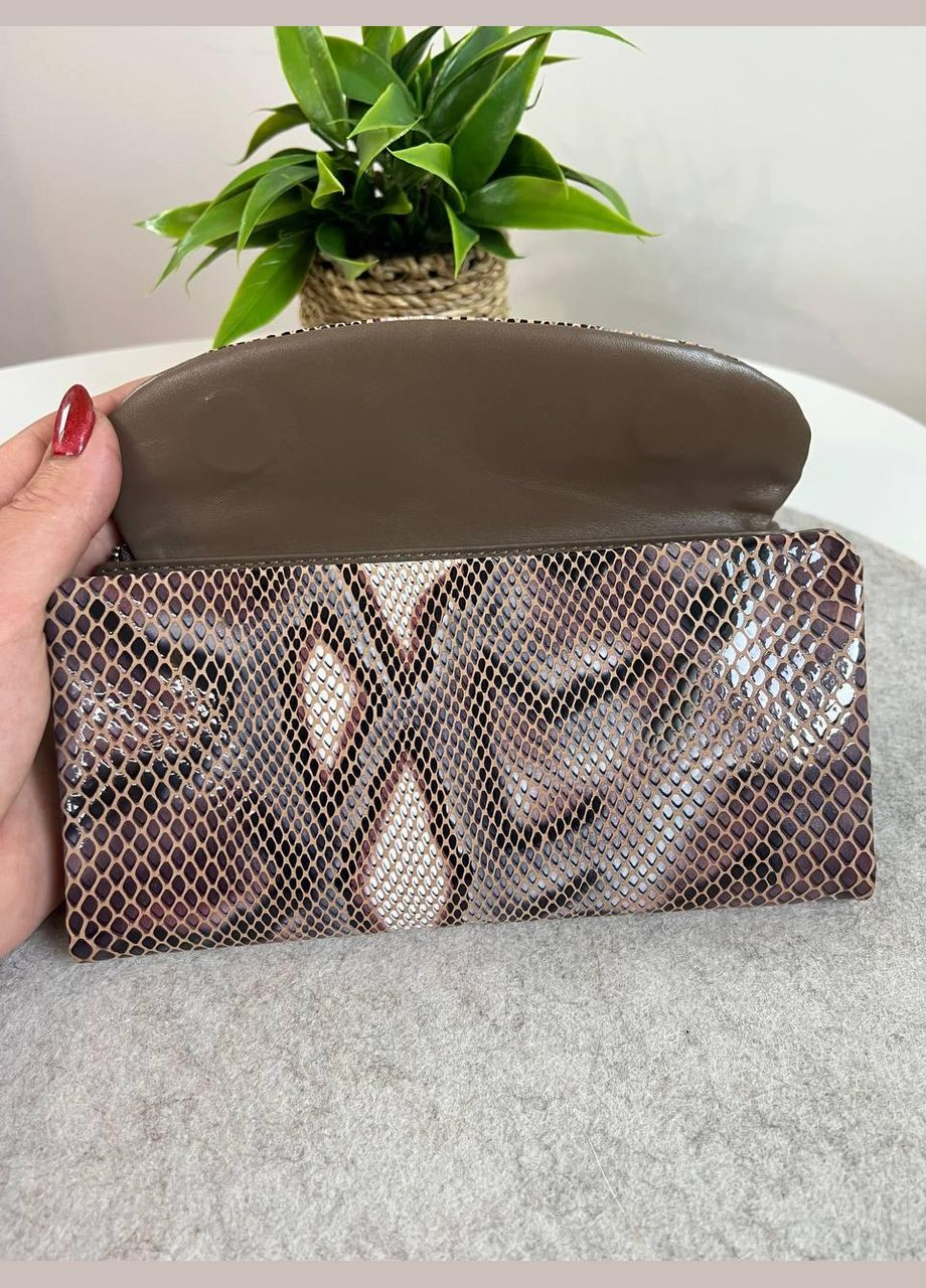 Гаманець купюрник жіночий на магнітах натуральна шкіра лазер Туреччина коричнево-фіолетова рептилія Karya (341322652)