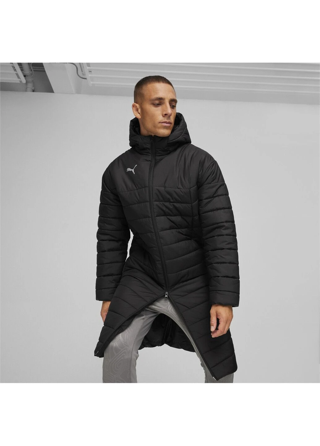 Чорна демісезонна куртка teamfinal men's football bench jacket Puma
