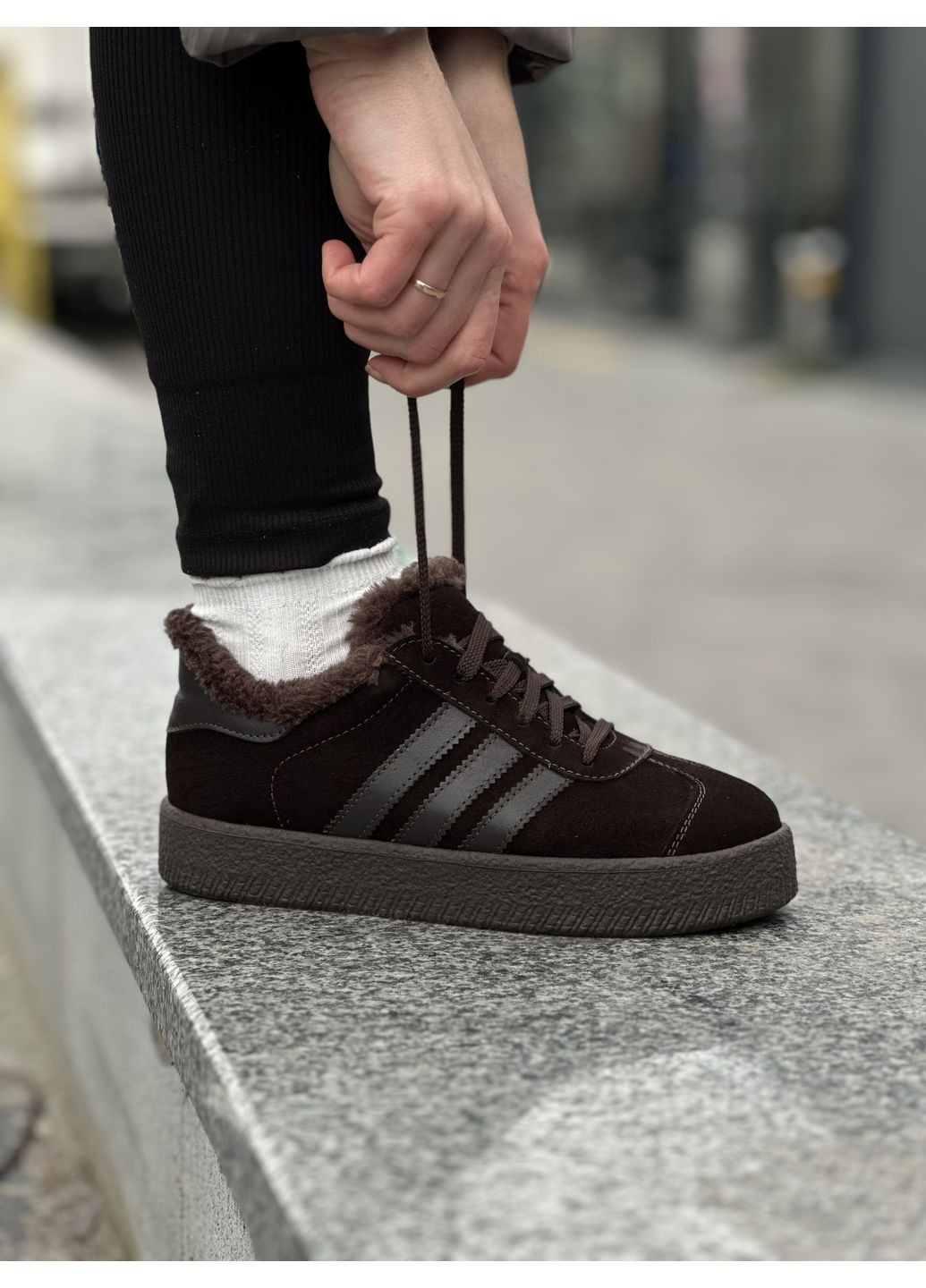 Темно-коричневі зимові замшеві кеди Madiro Adidas