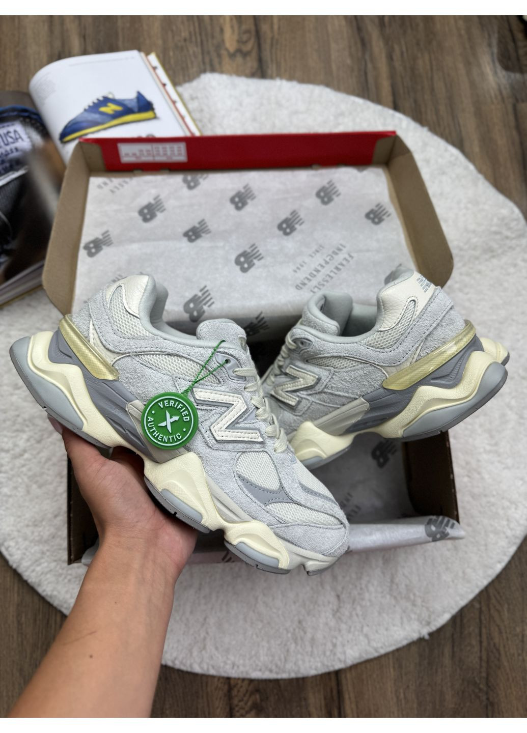 Сірі Осінні кросівки чоловічі new balance 9060 quartz grey нью беланс 9060 No Brand