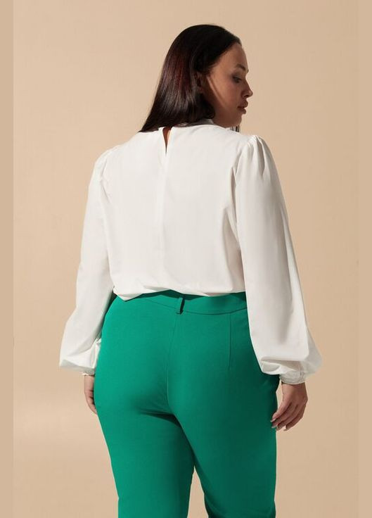 Молочная блуза со стойкой софт молочная большой размер Vovk