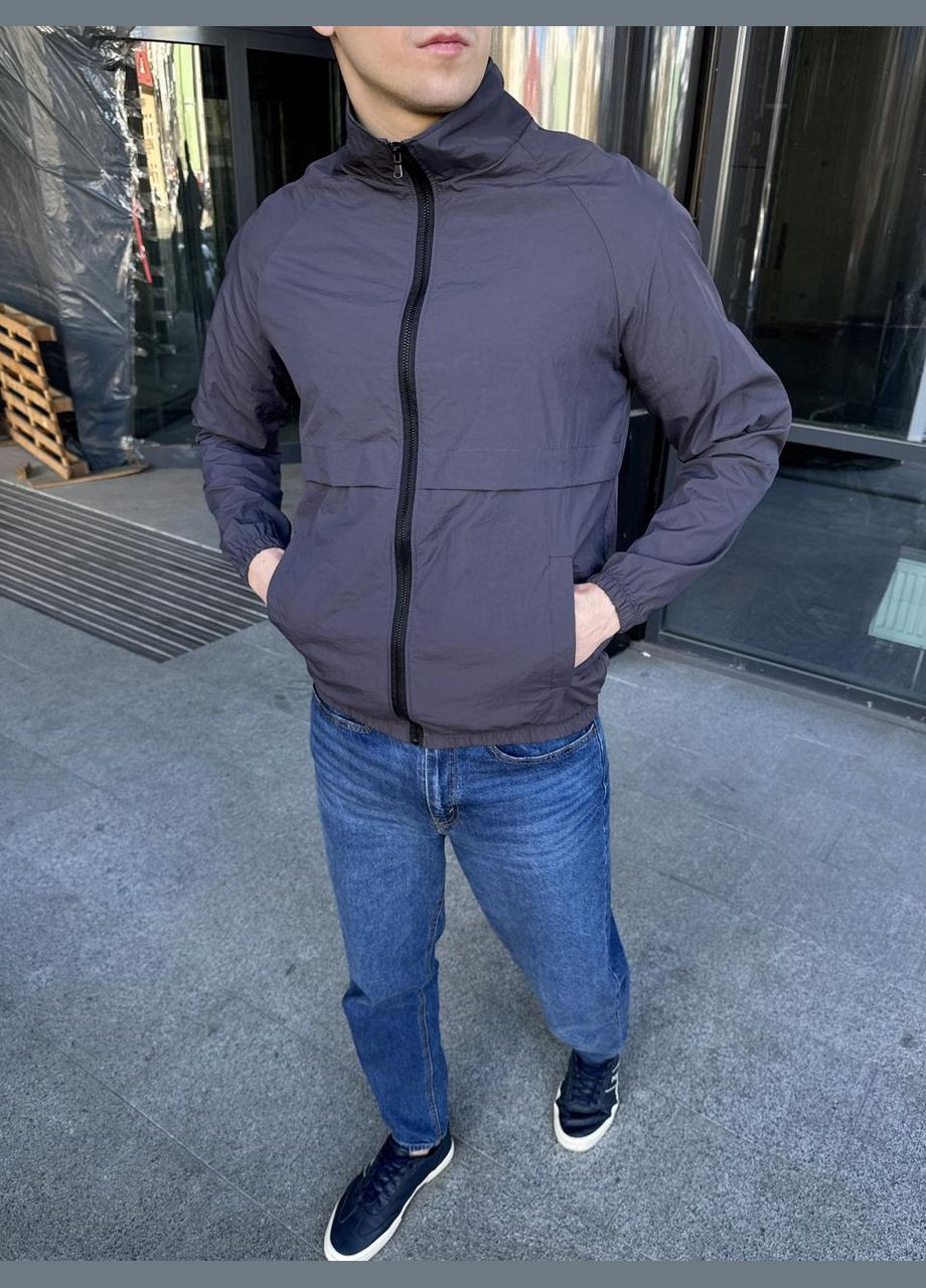 Серая демисезонная ветровка Vakko