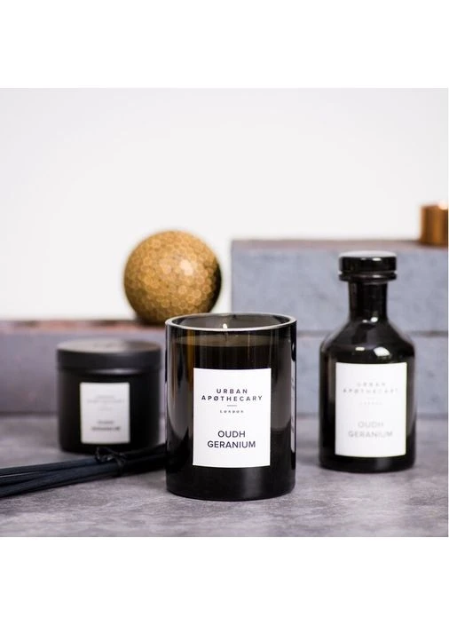 Ароматична свічка з натурального воску Oudh Geranium 300 г (UALWOGC300) Urban Apothecary (400787828)