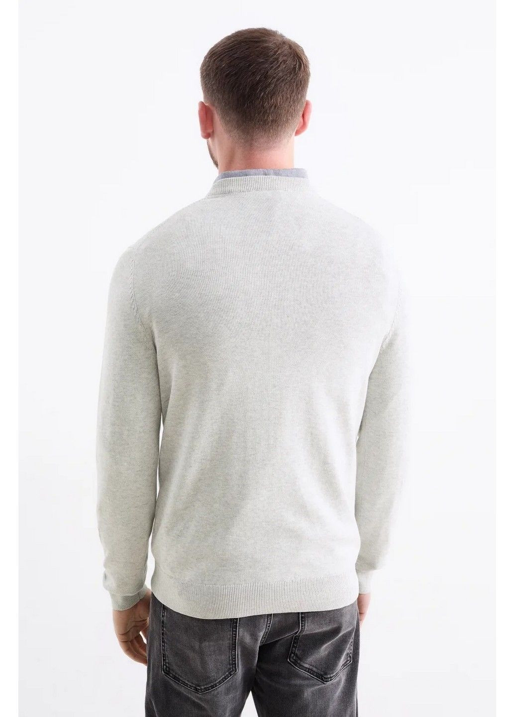 Серый демисезонный свитер C&A