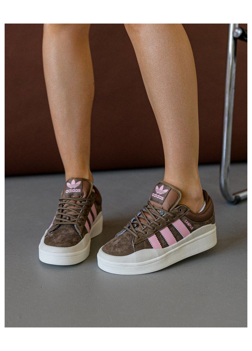Коричневі осінні кросівки жіночі brown pink, вьетнам adidas Campus x Bad Bunny
