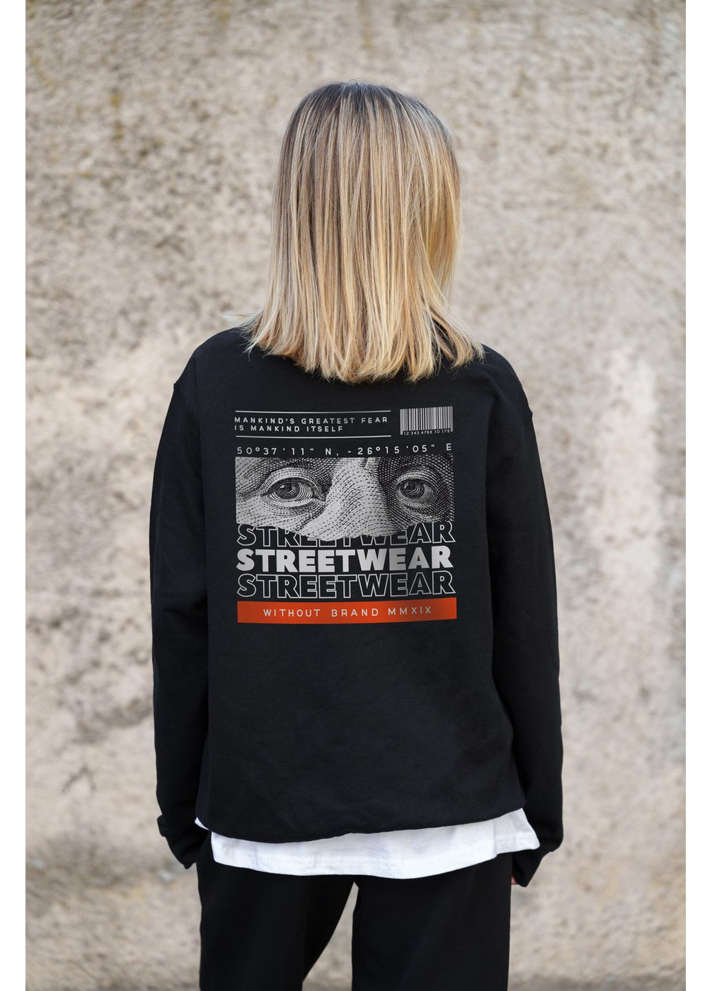 Чорний жіночий утеплений оверсайз світшот на флісі з принтом streetwear Without однотонний без декору (361680368)