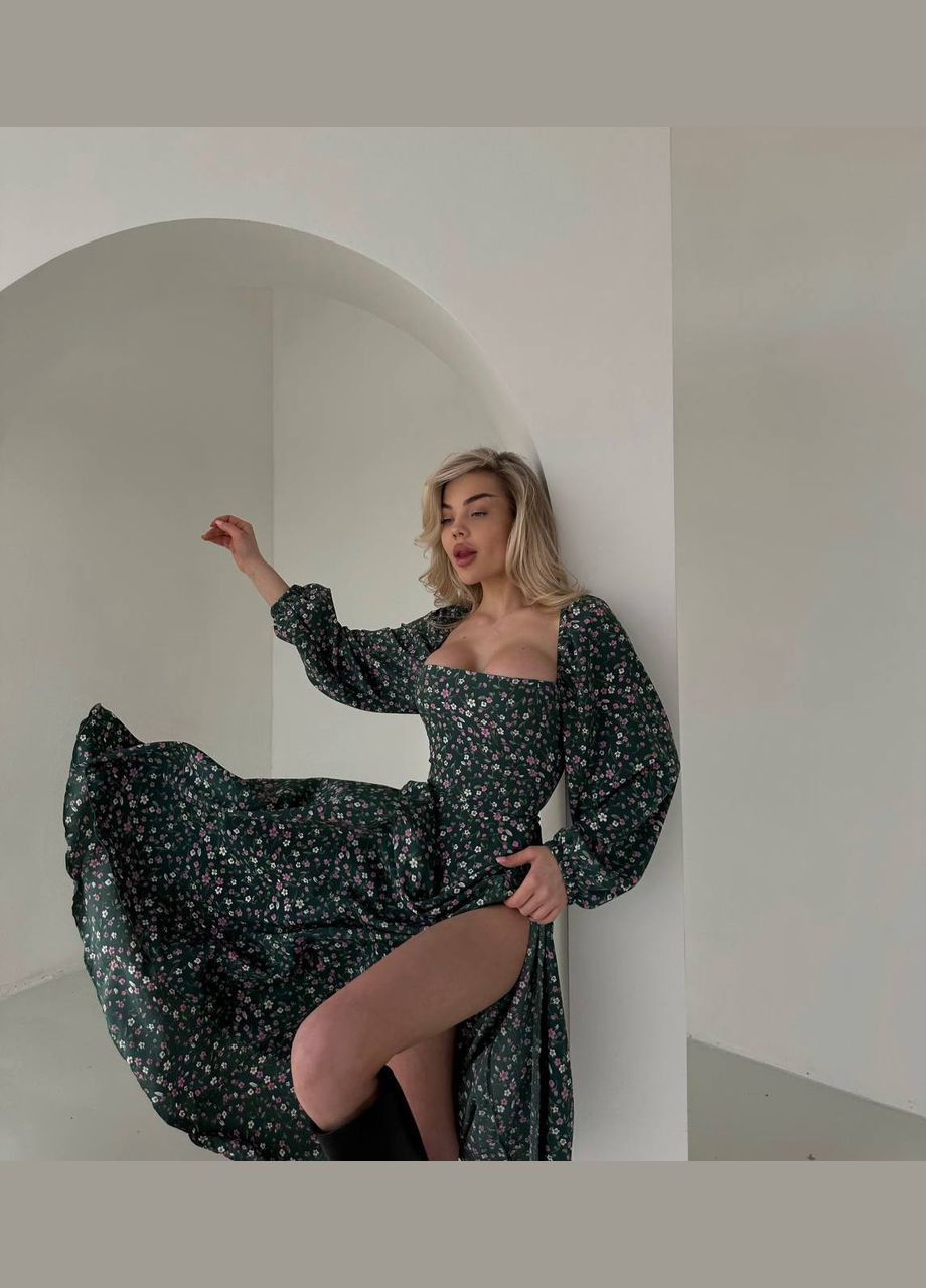 Зеленое зеленое платье из софта со цветочным принтом и открым декольте, платье с разрезом на ноге и открытой спиной на завязках No Brand