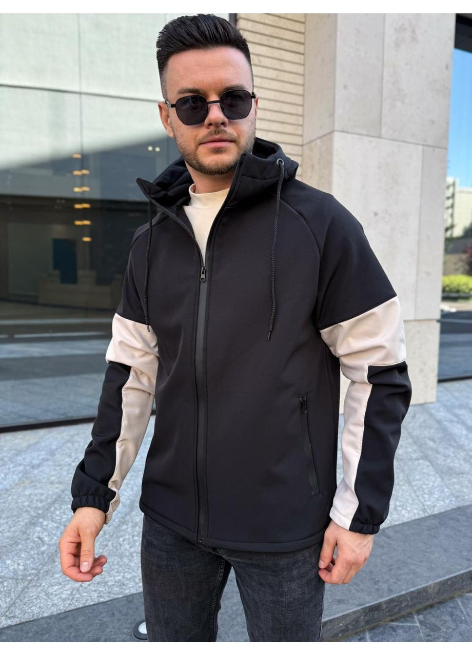 Чорна демісезонна куртка чоловіча soft shell на мікрофлісі Vakko