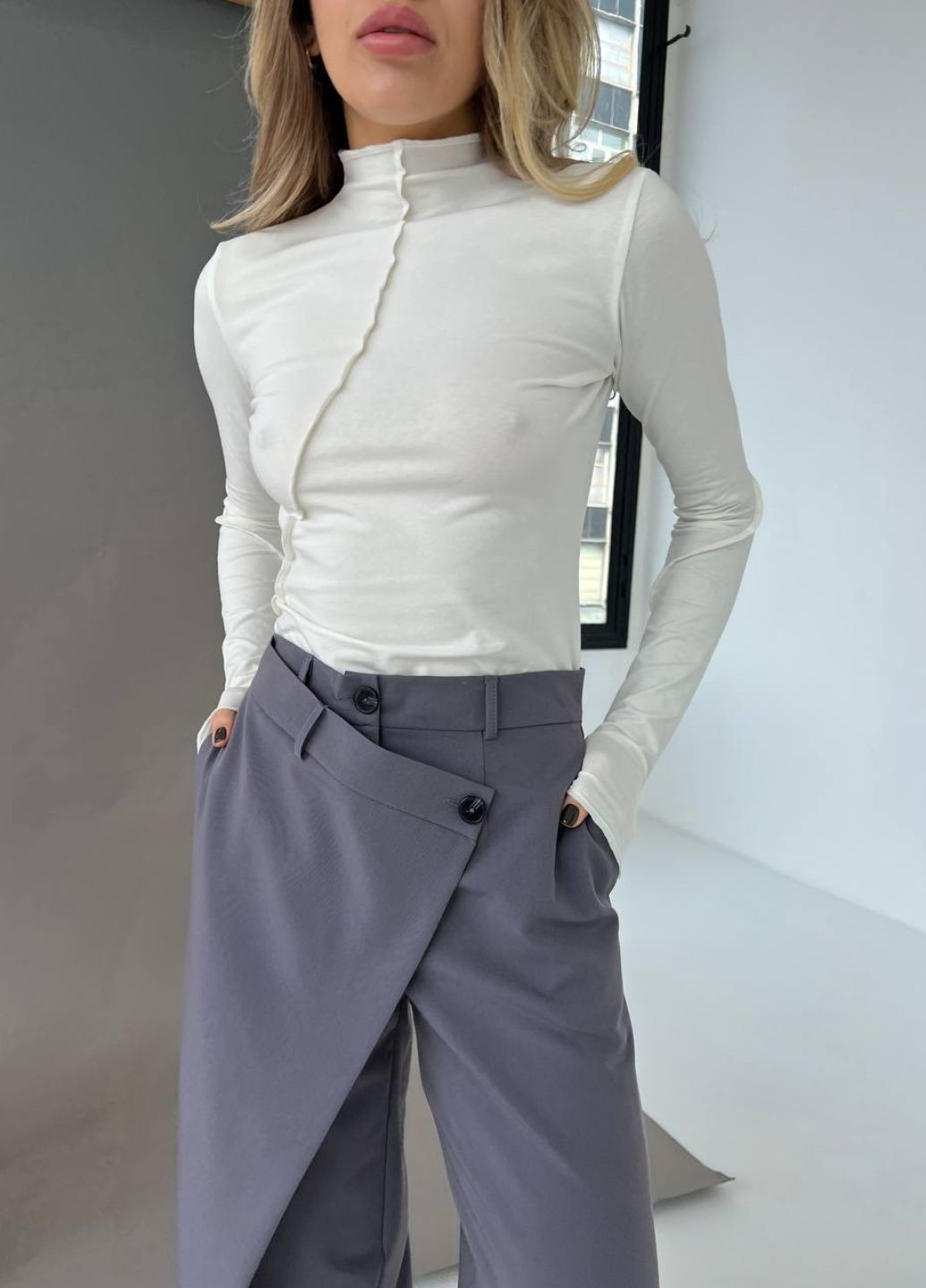 Стильний жіночий лонгслів Україна (328454268)