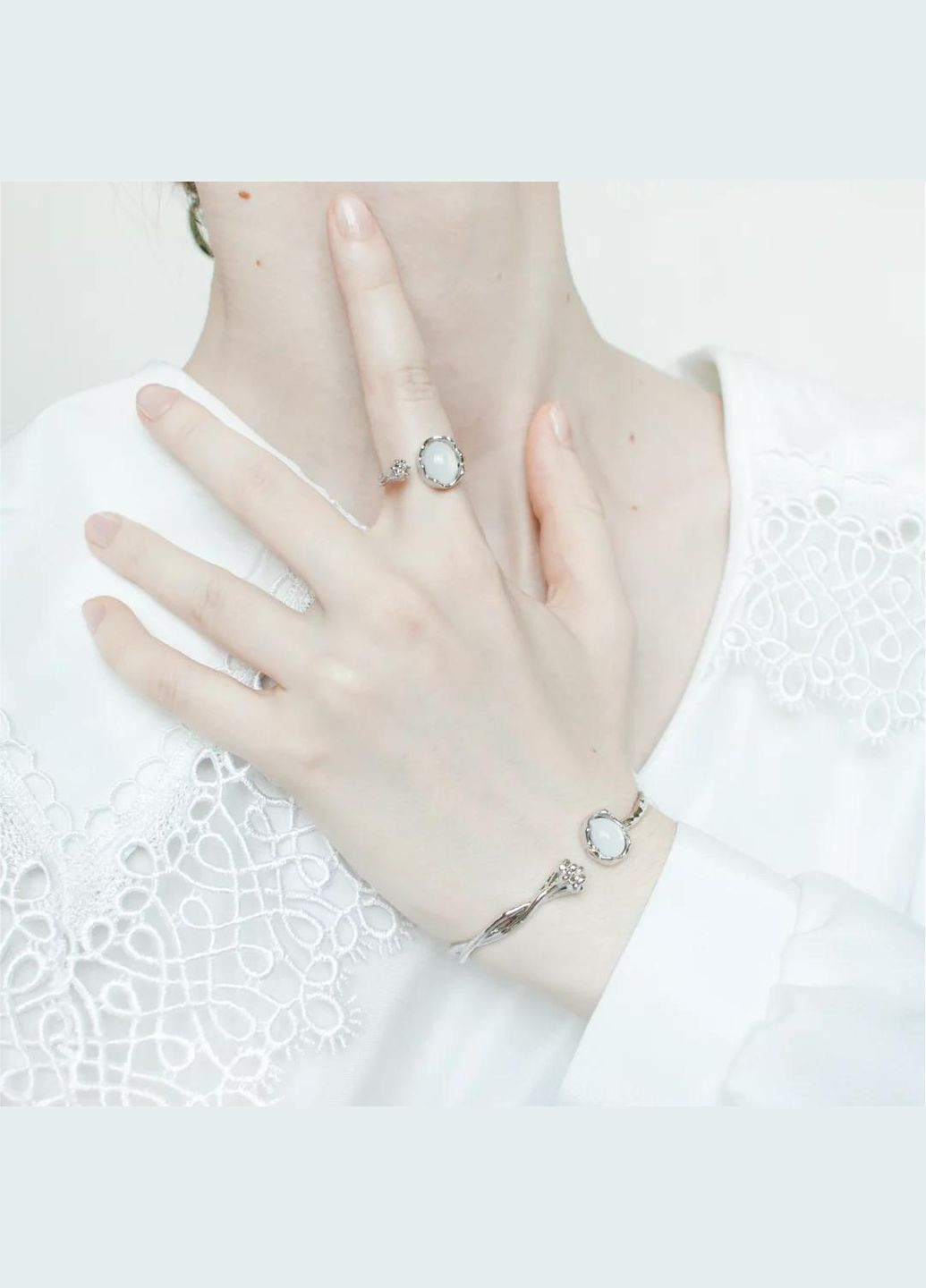 Комплект браслет с кольцом женский элегантный с белым камнем классический серебристые украшения регулируемый минимализм стильный No Brand (334003599)