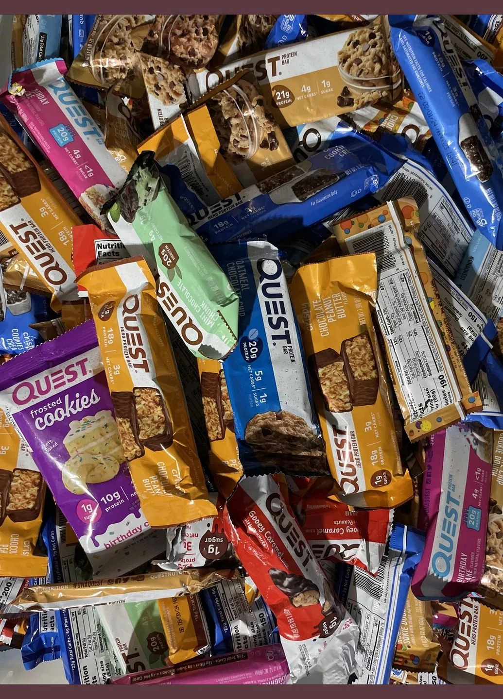 Міксовий набір батончиків різних смаків 12 штук по 60 грам Quest Nutrition (337171718)