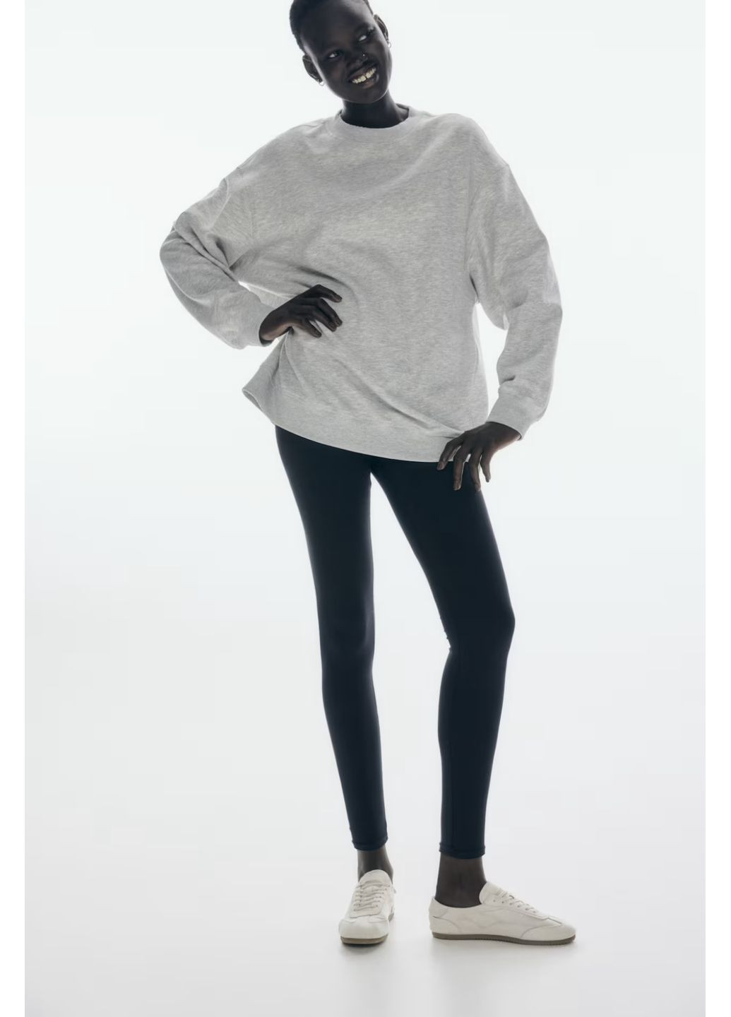 Світло-сірий світшот на флісі H&M однотонний (361626309)