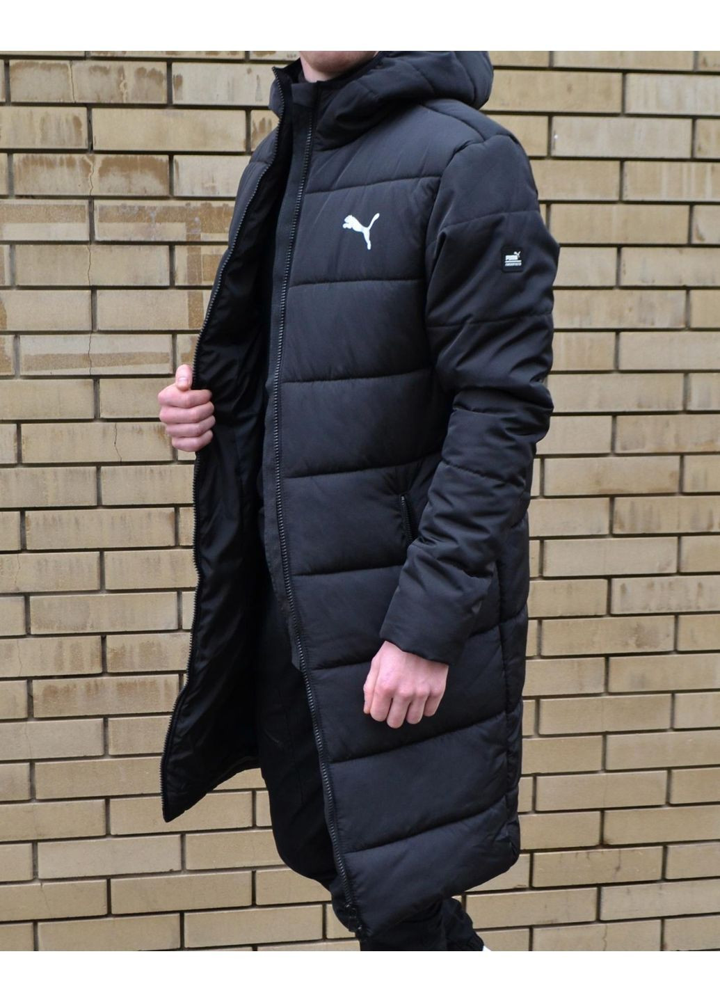 Черная зимняя стильная зимняя мужская куртка No Brand