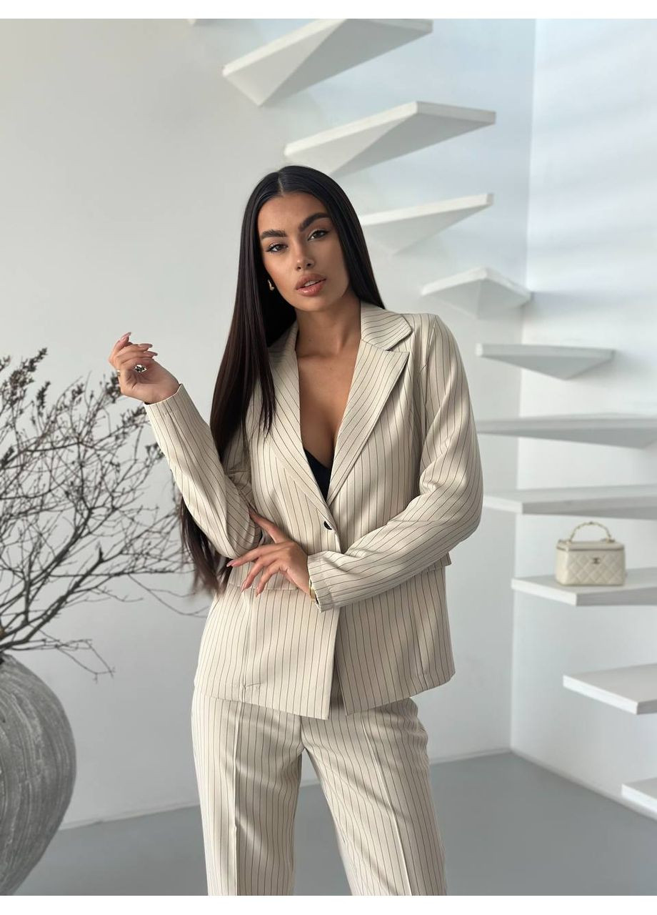 Костюм жіночий костюмна тканина,піджак з плечиками та брюки Україна (361011158)