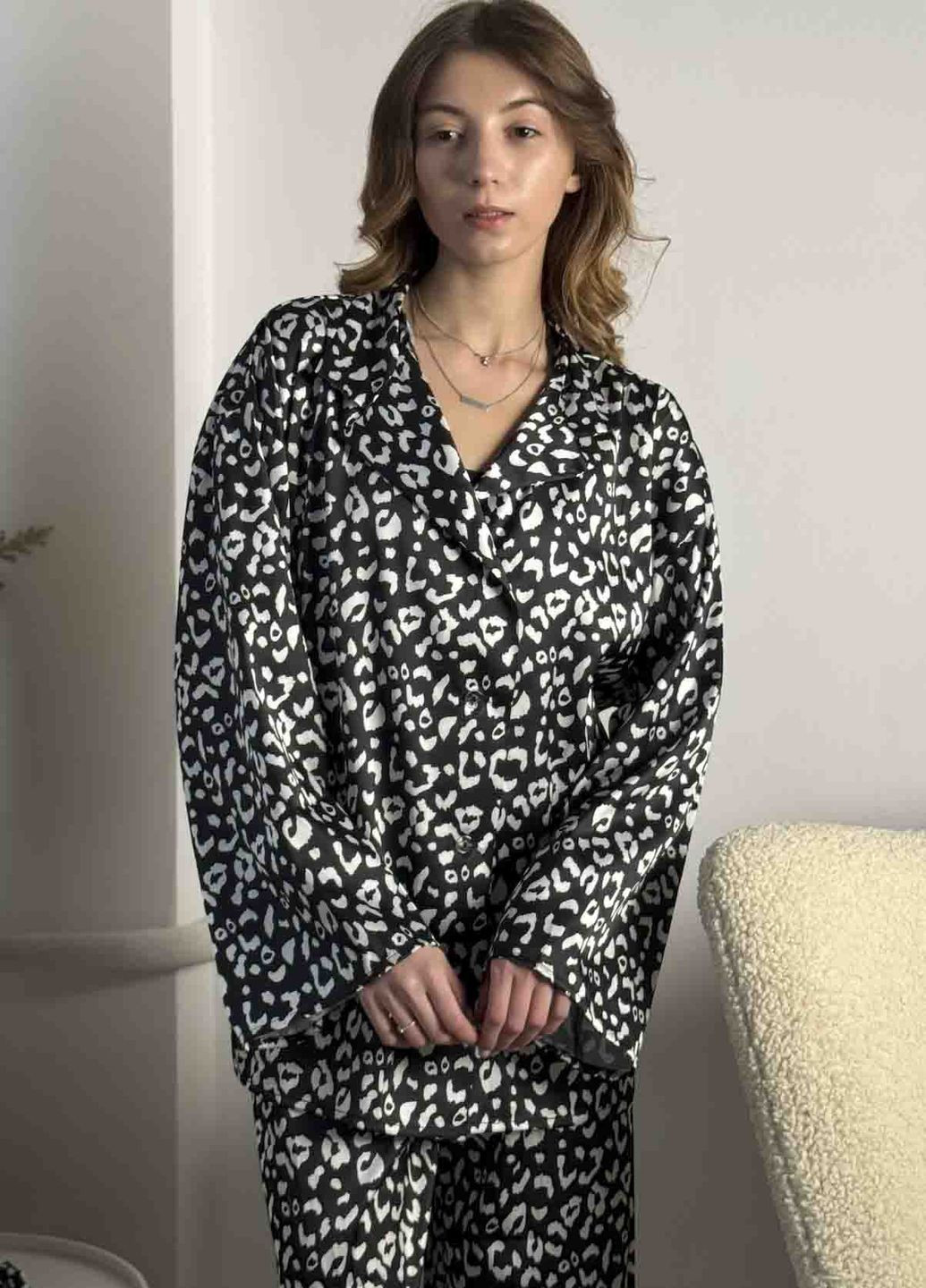 Черно-белая всесезон пижама коллекции «объятия» с принтами (сорочка, штани, резинка) VIDCHUY