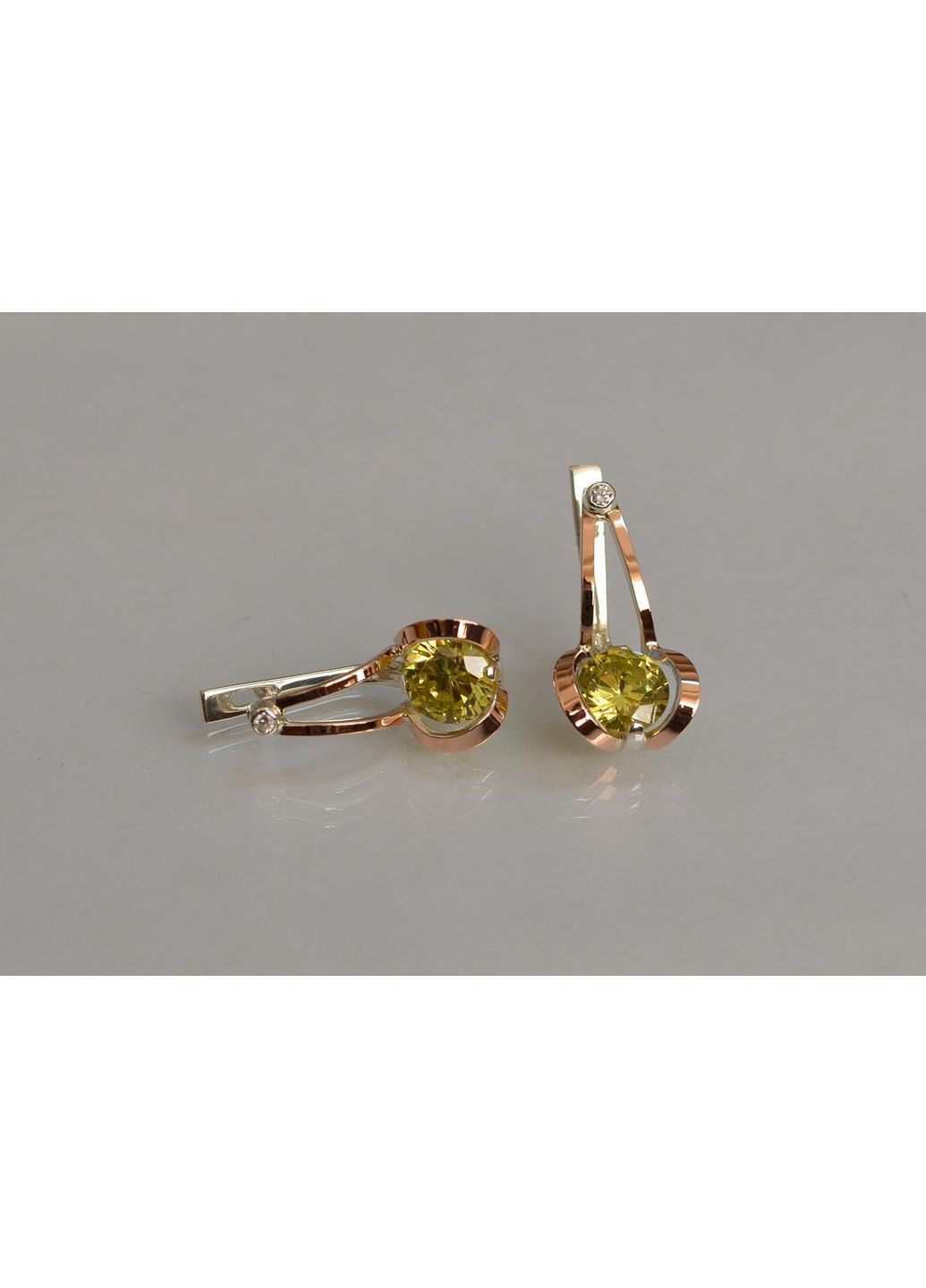 Серебряные серьги с пластинами из золота Silver Style (366813412)