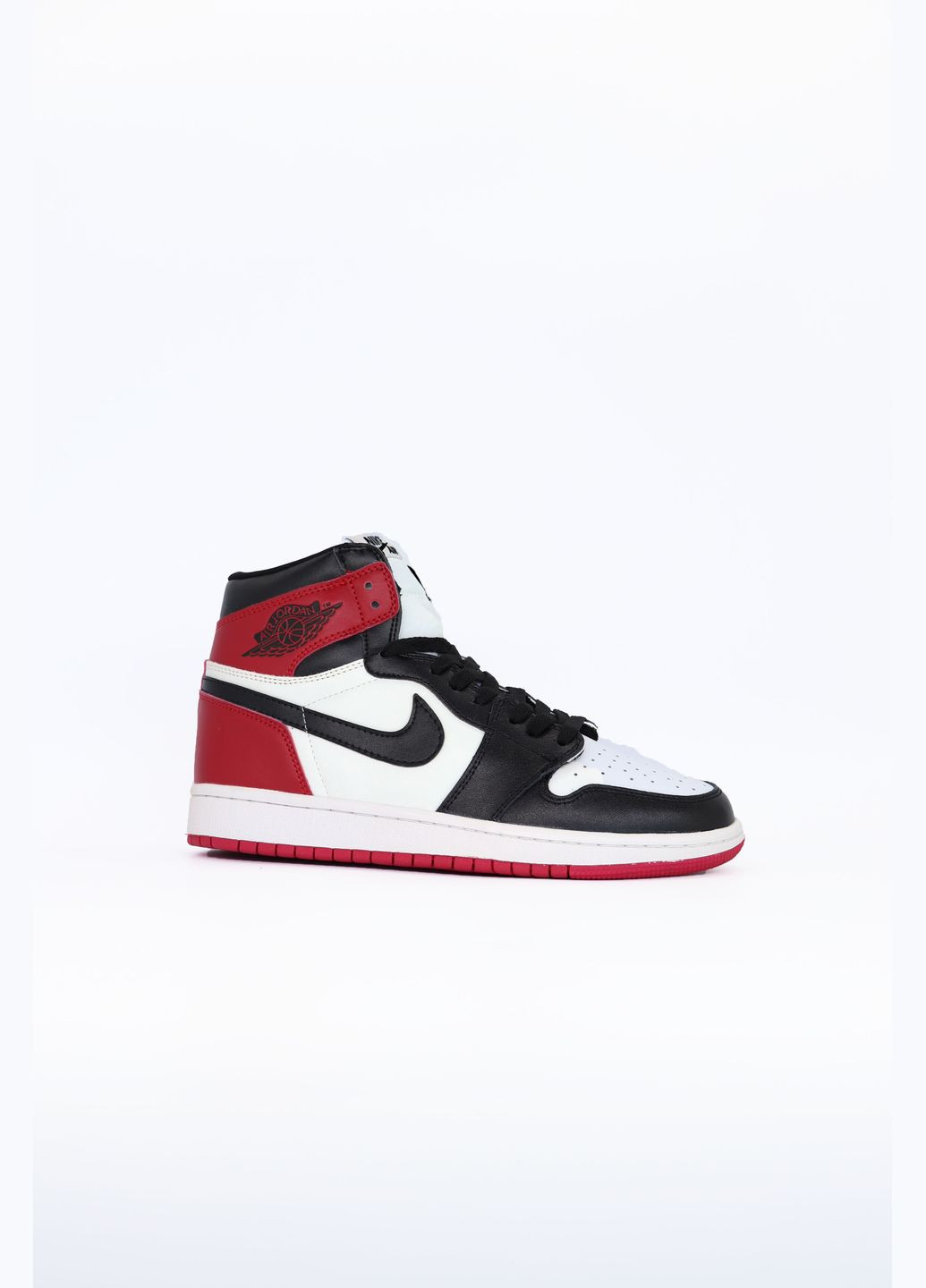 Кросівки жіночі і чоловічі Nike Jordan 1 Retro Black Toe black white | Найк Джордан 1 Ретро блек тое чорно-білі No Brand чорно-білі всесезони (307288661)