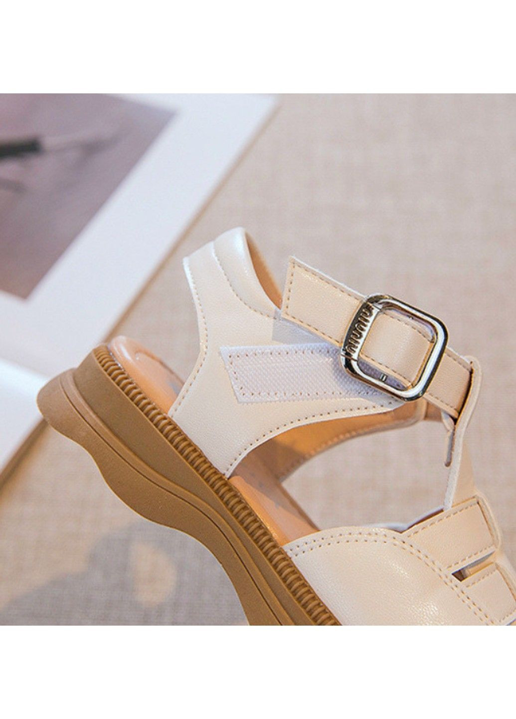 Бежевые повседневные детские сандалии с закрытым носком No Brand на липучке