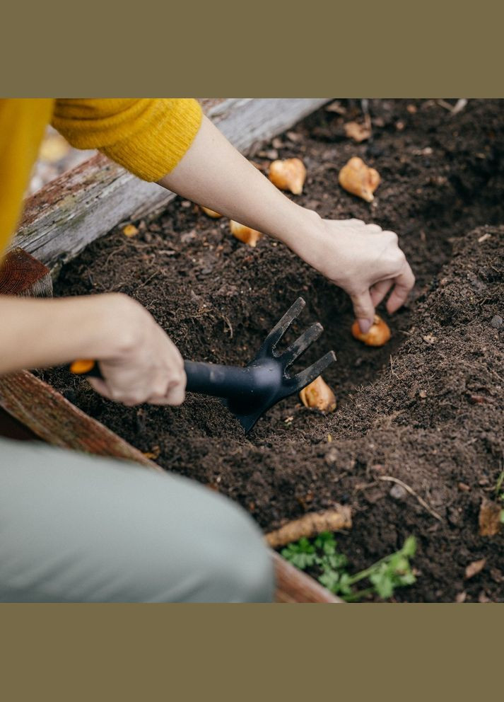 Лопата посівна Solid 1072100 Fiskars (317305641)