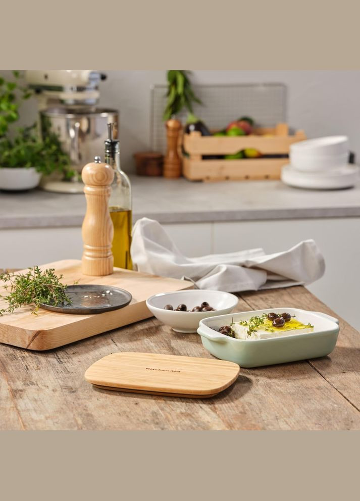 Форма для випічки Stoneware з кришкою фісташкова 0,9 л CC007424-001 KitchenAid (316468703)