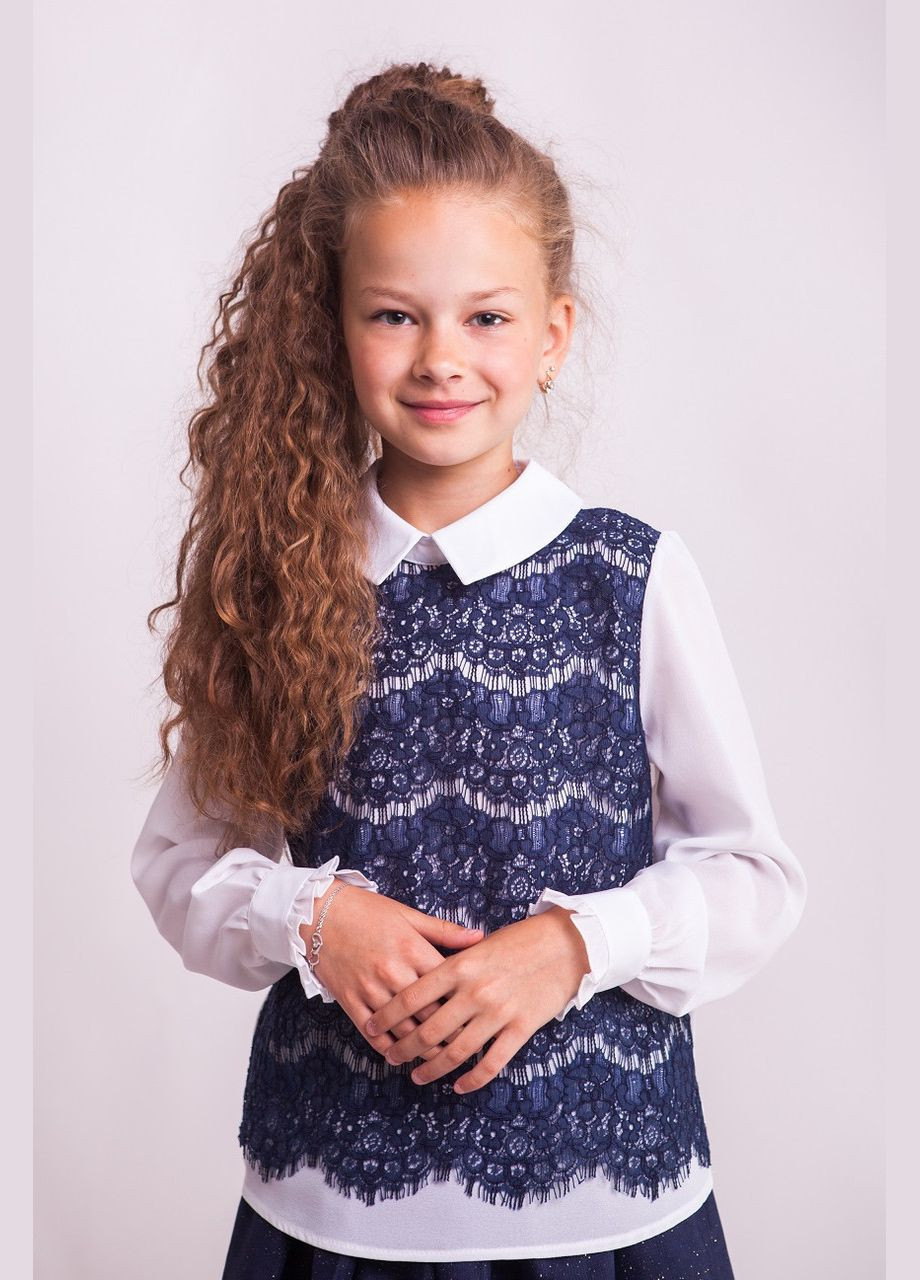 Блузка мод. 8005 із синім мереживом Світ блуз (330615180)