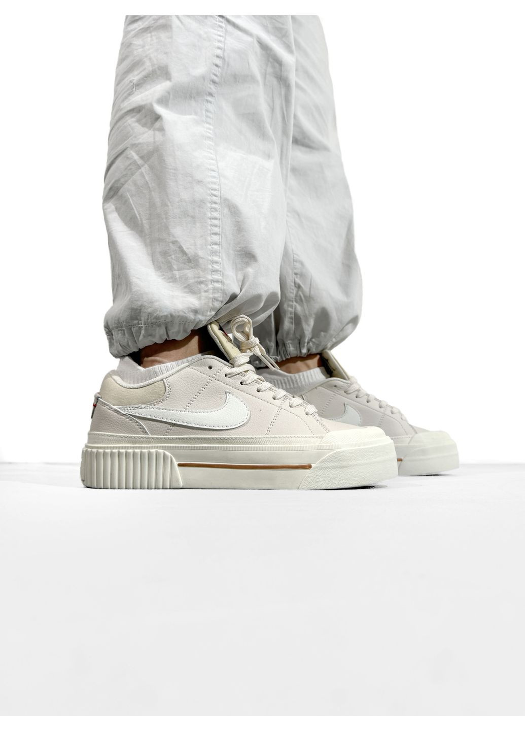 Бежевые демисезонные кроссовки мужские nike court legacy beige найк коурт легаси No Brand