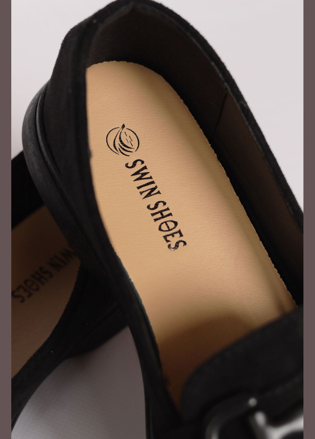 Туфлі-лофери жіночі чорного кольору Let's Shop (292548808)