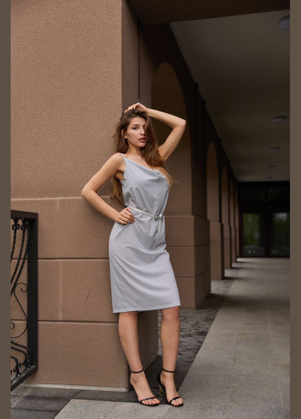 Голубое платье MN в горошек