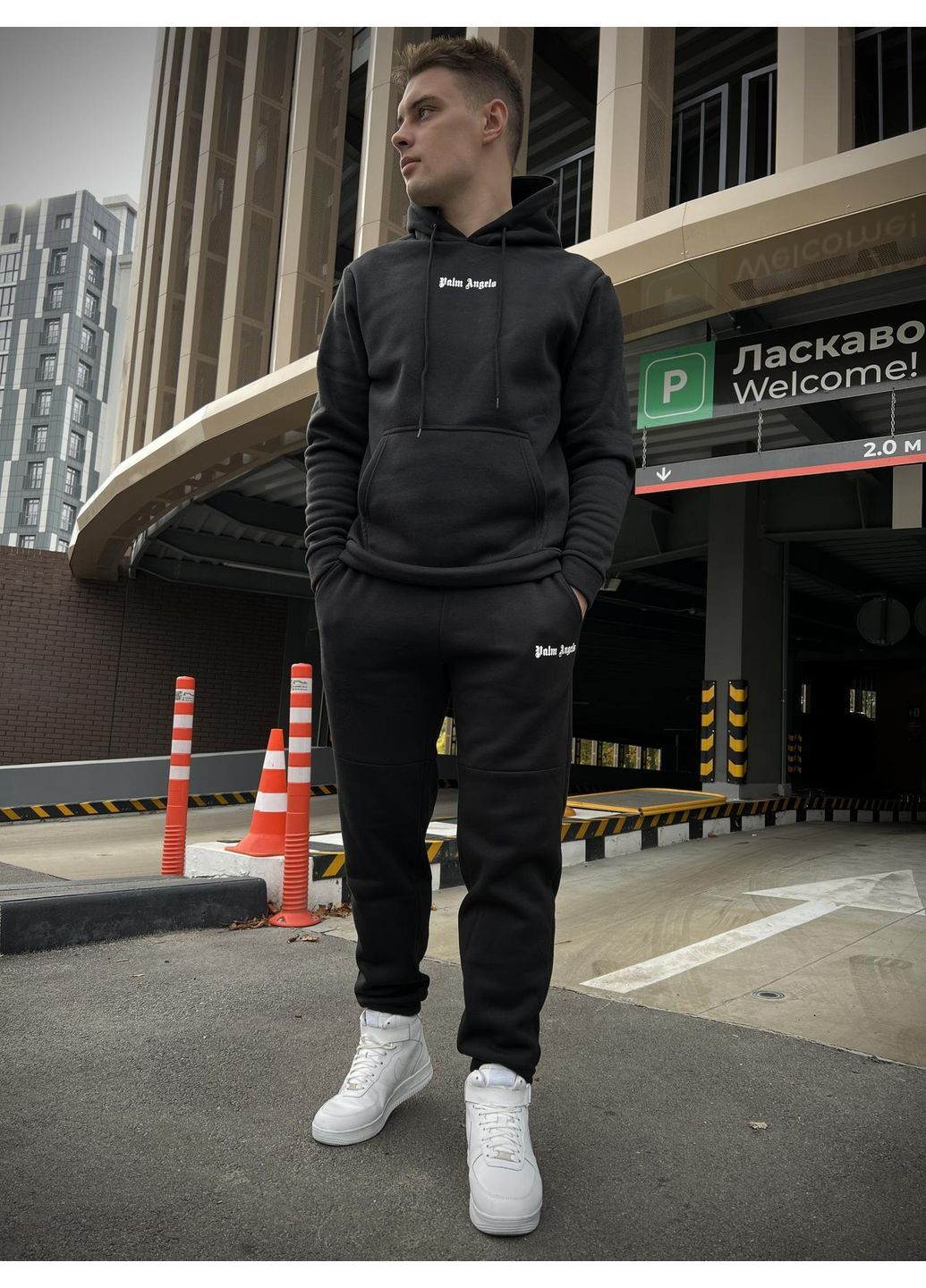 Зимовий спортивний костюм з начосом чорний худі + чорні штани No Brand (365443779)