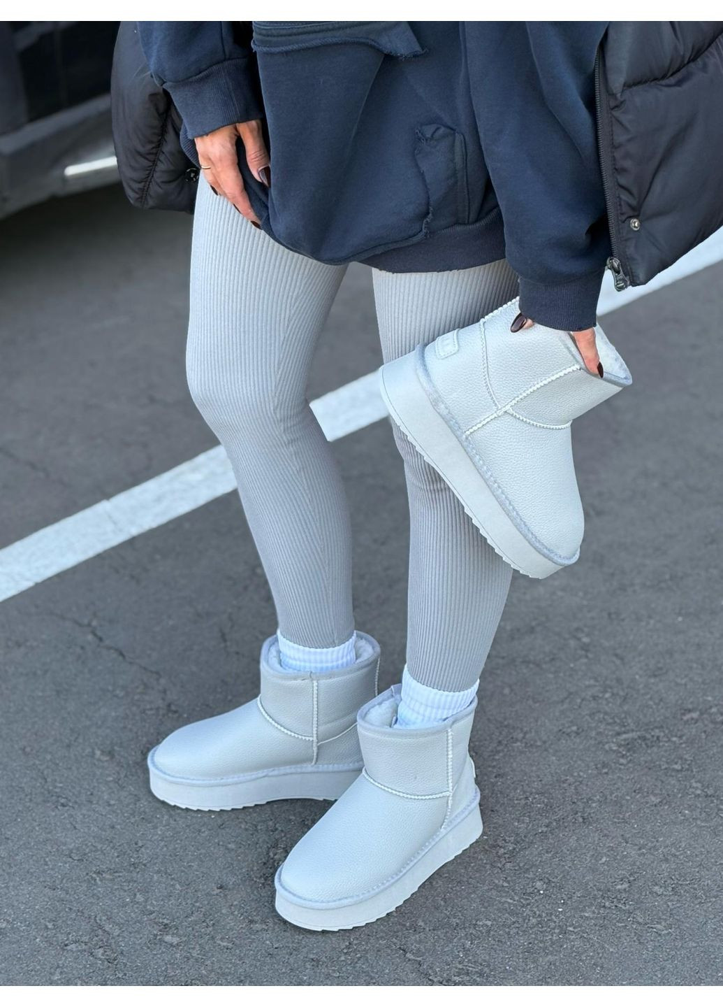 Жіночі уггі натуральна шкіра сірі на хутрі зимові на високій підошві дутики теплі No Brand (367954632)