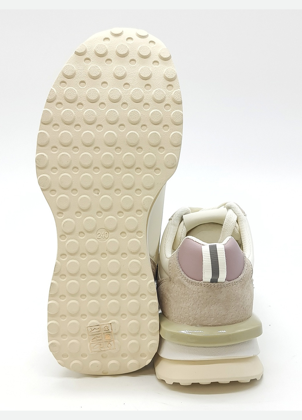 Бежеві всесезонні жіночі кросівки бежеві шкіряні l-10-21 23,5 см (р) Lonza