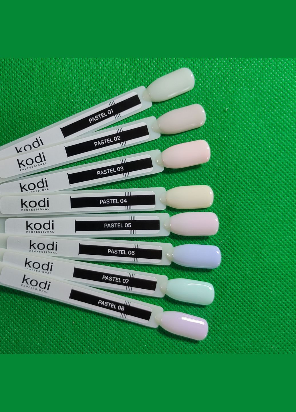Рожева база для нігтів Kodi Color Rubber Base Gel Pastel 05 Kodi Professional 7 мл (317204599)