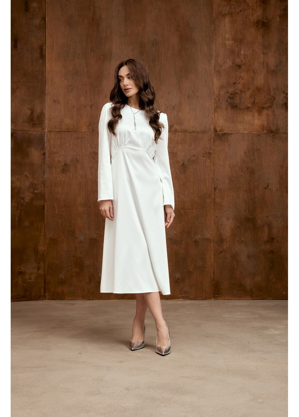 Молочное молочное платье меди No Brand